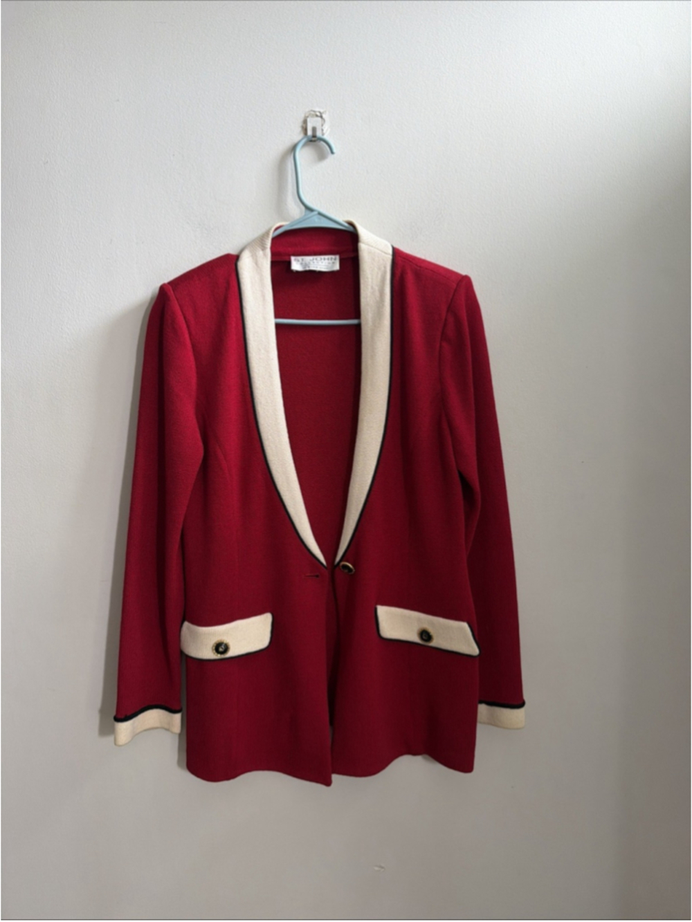 VTG WOMEN’S ST. JOHN COLLECTION BLAZER RED BUTTON SIZE LARGE/XL 12-14 SEE MEASUR